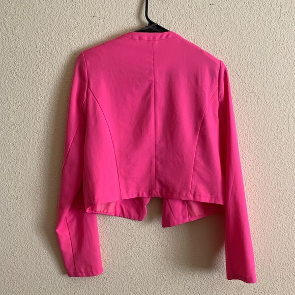 Pink semi cropped blazer - Picture 3 of 3